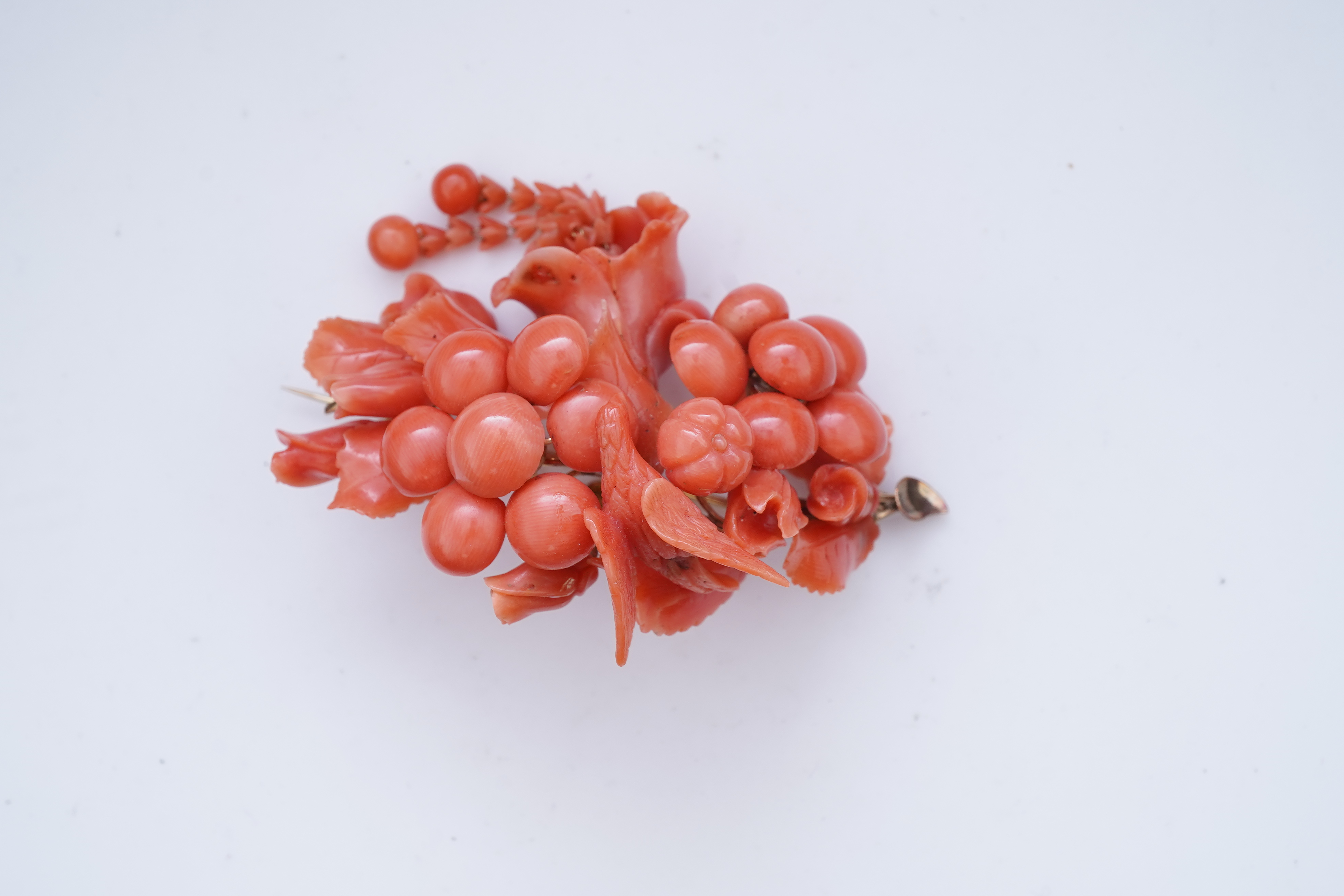A rare coral brooch, Italy, mid 19th century